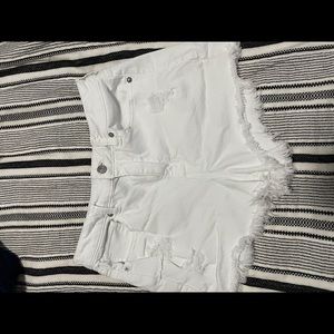 White AE stretchy jean shorts!